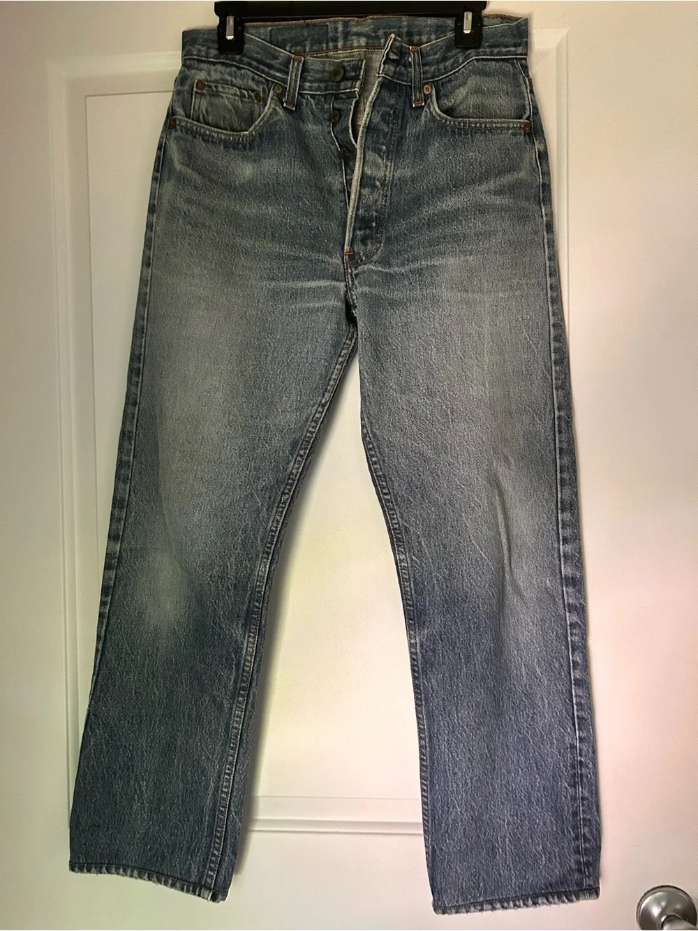 VINTAGE Levi's Men's Light Blue Straight Jeans